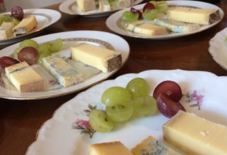 Les Filles Tresy & Chambre de la tante Camille