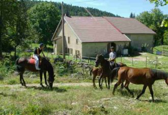 Gîte d’étape et yourte de la Pelaisse