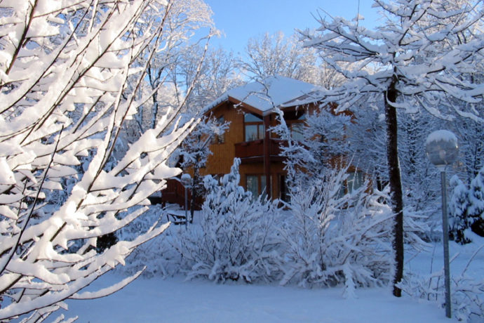 hotel restaurant le bois dormant, parc naturel haut Jura, neige, ski