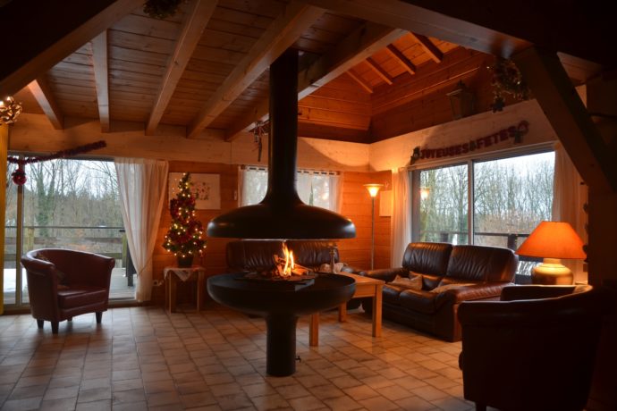 CHALET DE CHARME – 4 SAISONS – LAC CHALAIN_1