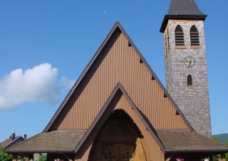 Eglise en bois de Lavancia