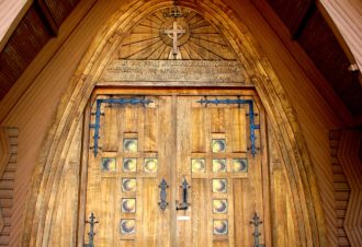 Eglise en bois de Lavancia