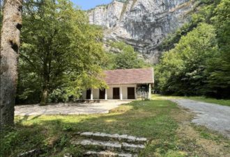 La Terrasse des Grottes
