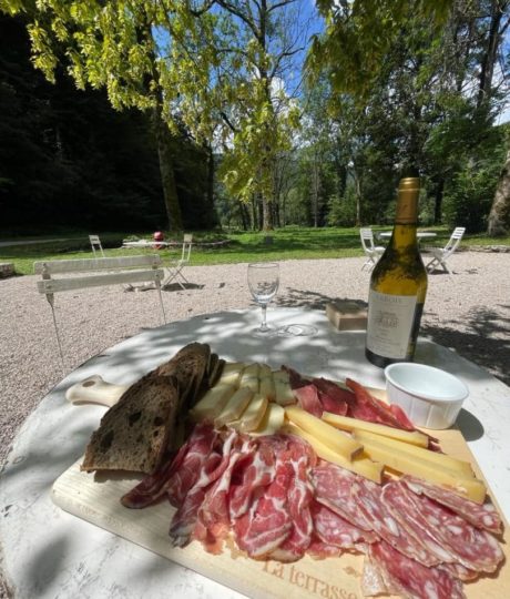 La Terrasse des Grottes