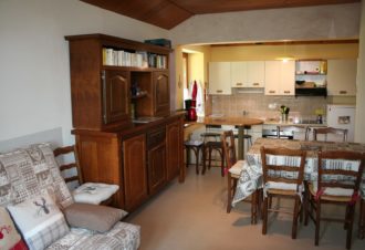 Appartement en maison mitoyenne – R613BAI00