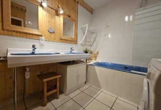 Les Narcisses – Appartement en maison – P403MAR00