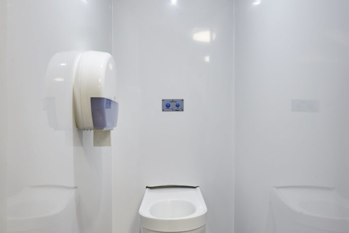 HotelF1 Dole WC collectif