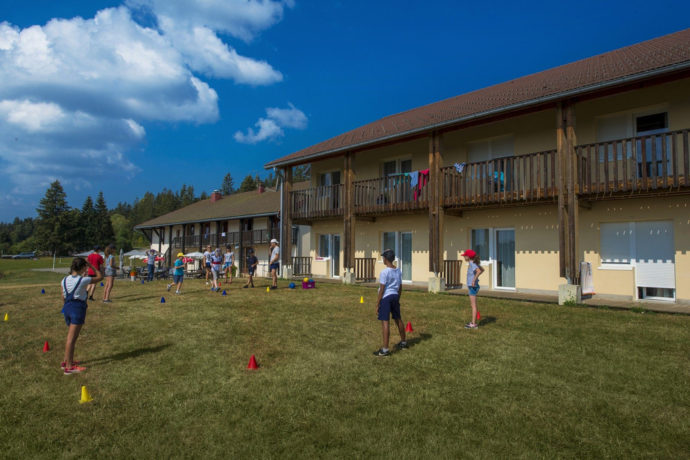 jeux éxtérieur à la maison de Trémontagne