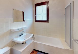 Appartement dans maison des propriétaires – R204REN88