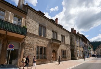 Suite Blue,  Clos Grimont