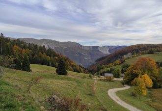 La Borne au Lion, Crêt de Chalam
