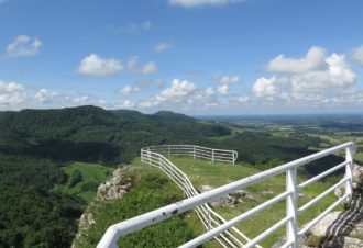 Eglise de Saint-Laurent-la-Roche