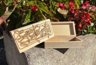 Créez et personnalisez votre boîte à cadeau !