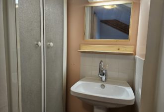Appartement dans maison des propriétaires – P812TRO00