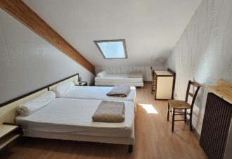 Appartement dans maison des propriétaires – P812TRO00