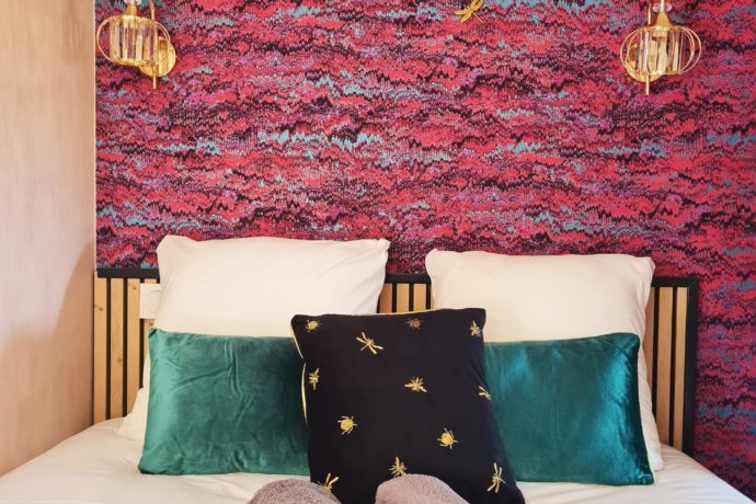 Cabane l&rsquo;Enchantée – chambre lit double