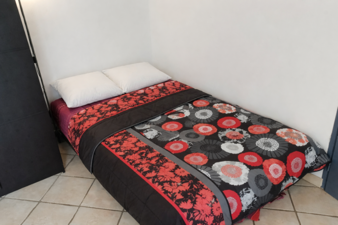 Canapé lit supplémentaire dans la chambre