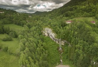 Le Chapeau de Gendarme (Saut du chien et cascade du Moulin d’Aval)