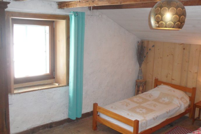 Chambre 2 à l&rsquo;étage