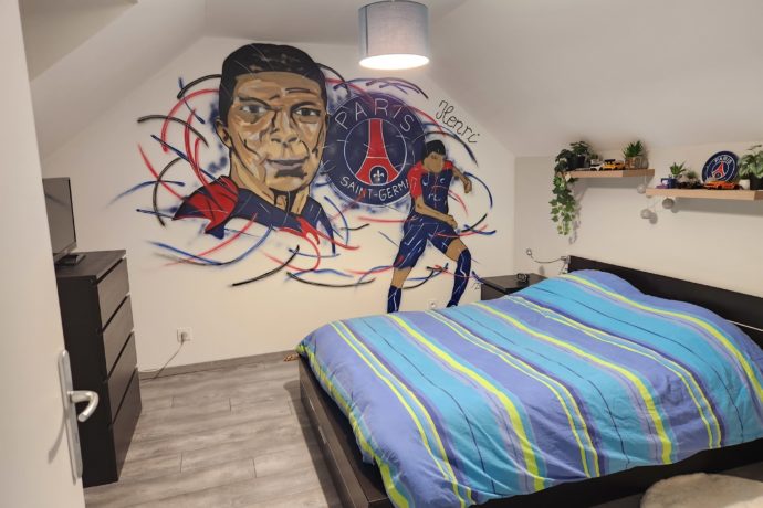 Chambre 2 à l&rsquo;étage lit 140×190