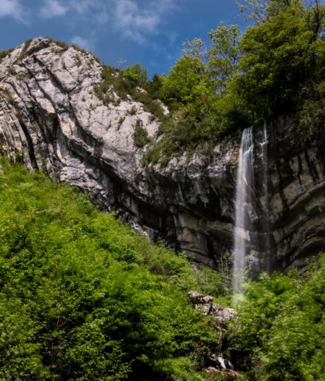 Le Chapeau de Gendarme (Saut du chien et cascade du Moulin d’Aval)