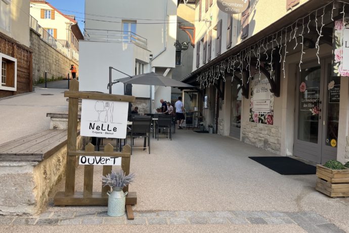 Chez Nelle