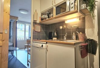 L’Orée des Pistes – Studio en résidence – R213BRO00