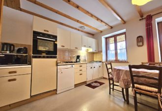 Appartement en maison mitoyenne – R412BAI74