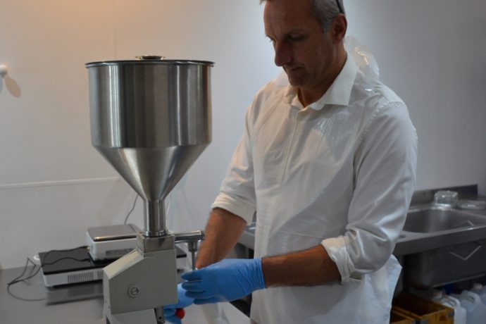 Fabrication crèmes douche au lait