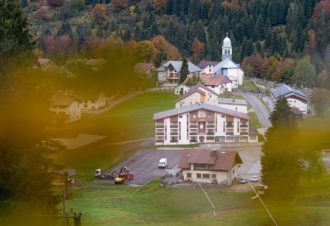 Aire de camping-car – Bellefontaine