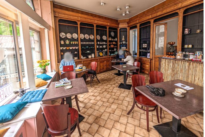 Intérieur café