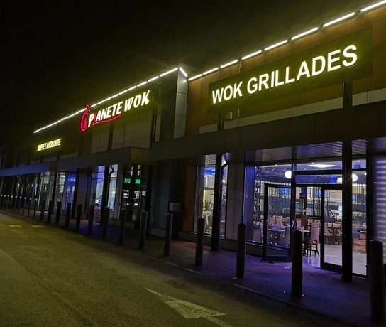Facade Planete wok