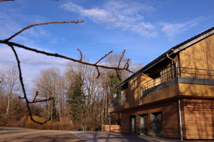 Maison atHOme – Gîte luxe avec piscine intérieure