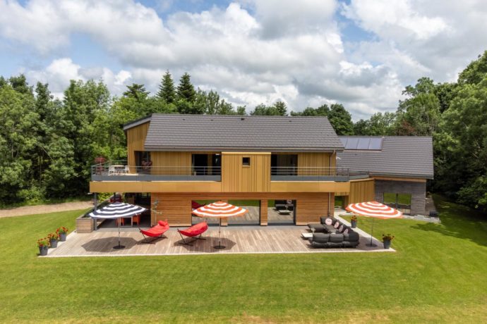 Maison atHOme – Gîte luxe avec piscine intérieure