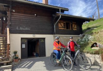 Au Doubs Chalet du Jura