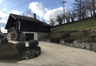Au Doubs Chalet du Jura