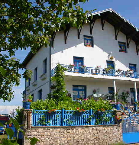 La Maison Bleue