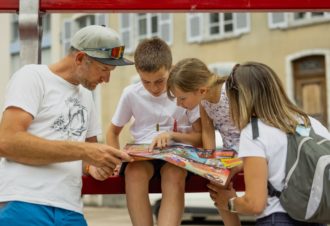 Aventure Jeux® – Les Mystérieux Carrés Rouges