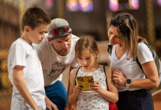 Aventure Jeux® – Les Mystérieux Carrés Rouges