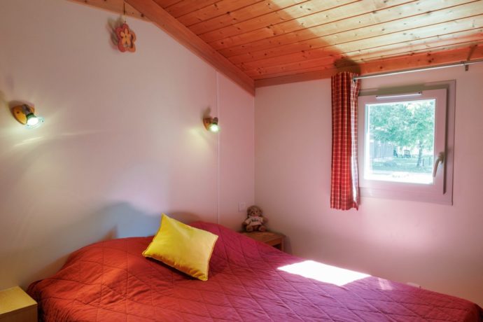 1 chambre lit double chalet sycomore