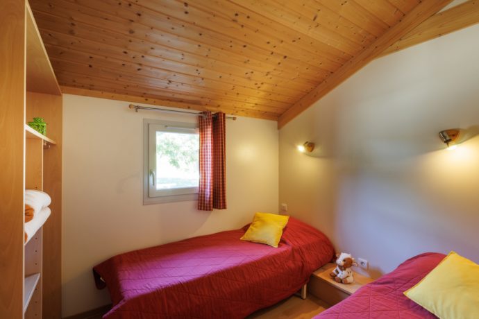 1 chambre 2 lits simples chalet sycomore