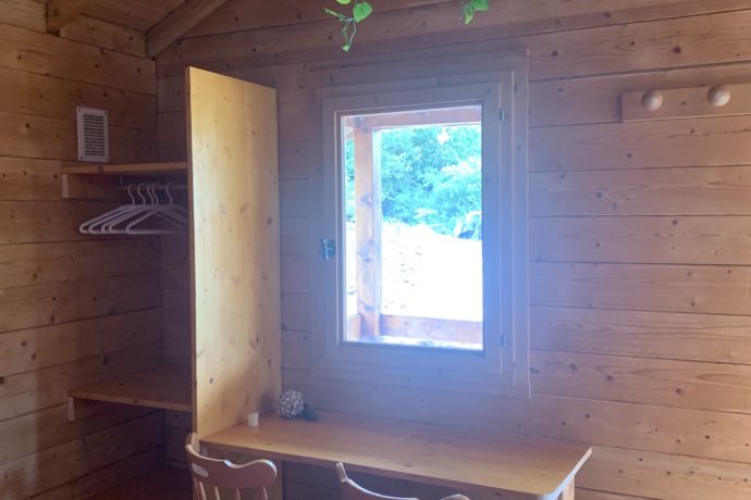 Coin repas et penderie