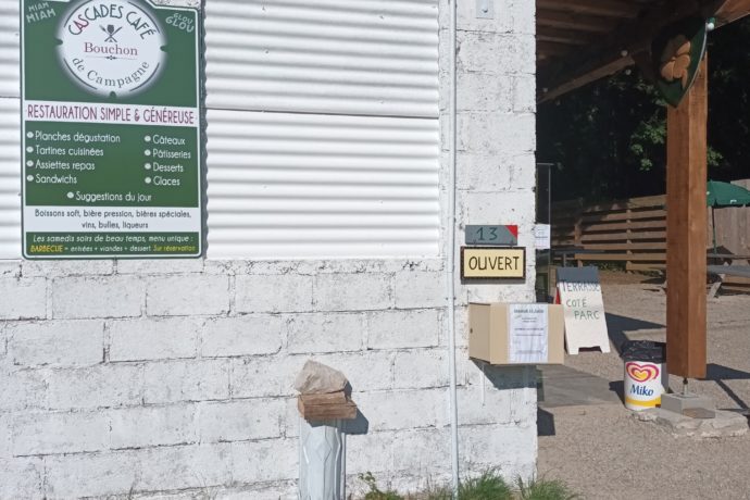 Arrivée à Cascades café