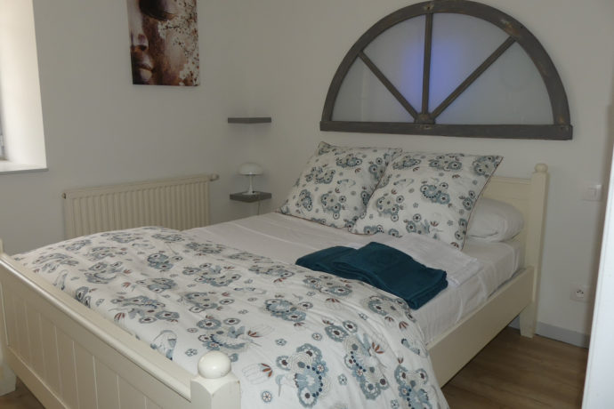 Chambre lit de 140 x 190