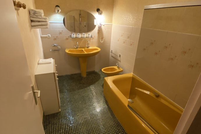 Salle de bain chambre quadruple ch 23