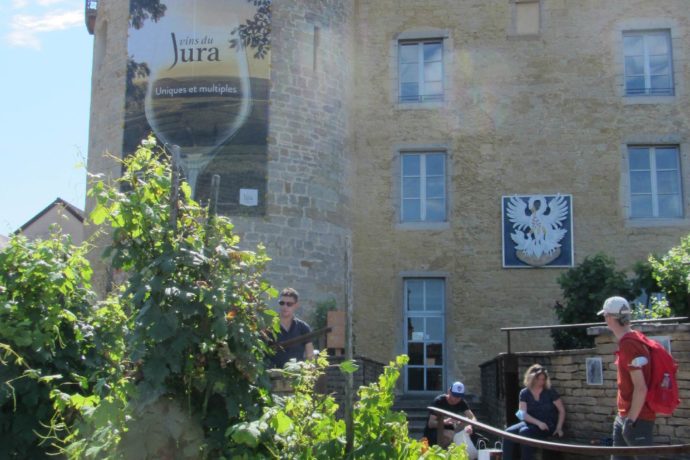 Arbois vignoble du Jura by Velovitamine