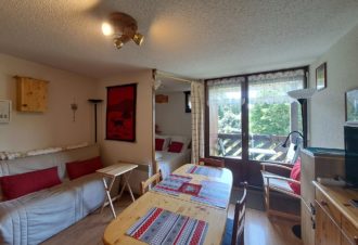 Le Risoux – Studio en résidence – R412KOS00