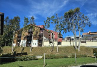 Le Risoux – Studio en résidence – R432BLA00