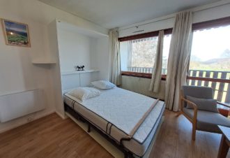 Le Lacuzon – Studio en résidence – R411BAUD00