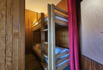 Le Lacuzon – Studio en résidence – R451HEB00